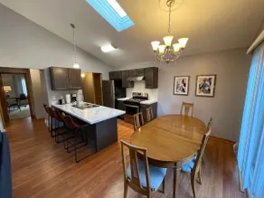 Modern home with room for all & large yard! - Image 4