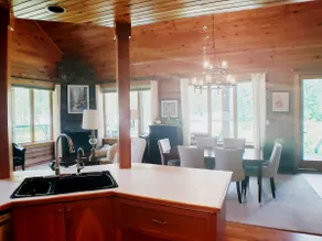 Big Island LakeHouse waterfront & hot tub - Image 4