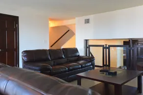 Ocean View + Wi-Fi + Netflix & 24/7 Security - Image 5