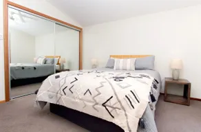 Perfect for a Family Stay, Townhouse 5 with yard - Image 5