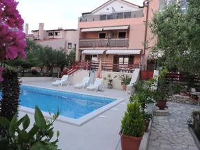 Villa - Apartment III (4 + 2); Salt water pool, air conditioning, wi fi - Image 3