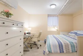 Washer+Dryer+Parking!*Private suite*Cul de sac* - Image 3
