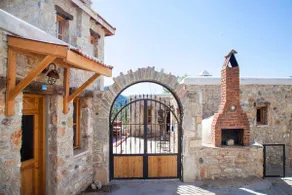 Gocakapı Taşevler 1; 1+1 stone house 5 minutes from Palamutbükü - Image 2