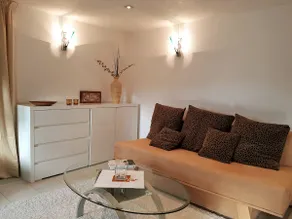 Your home with a fantastic view of the castle - Image 4