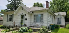 ”Travel-Bug” Bungalow Heart of Kettering, Ohio - Image 2