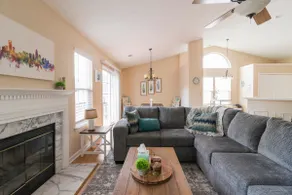 Cozy 3BR/2BA in North Lake Area - Image 3