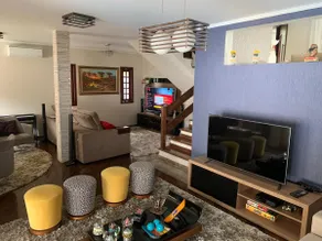 High Standard House Granja Viana (inside condominium) - Image 3