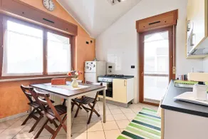 Modern and bright apartment, Collegno - Image 5