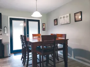 House Around the Corner - Image 4