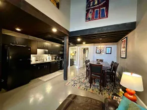The Downtowner - Image 3