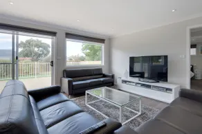 Ellie's House Hobart - Image 3