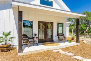 Oaks Ranch - Home near Guadalupe River St. Park - Image 3