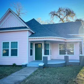 The Little Pink Cottage - Image 2