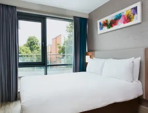 Cordia Serviced Apartments - Free on-site parking - Image 3