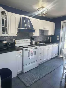Janice Burrus Cottage, 15 min to beaches - Image 5