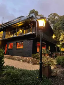 Sweeping views of Hanging Rock and Cobaw Ranges - Image 2