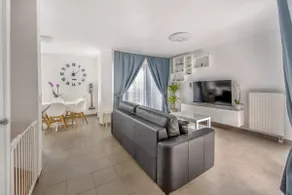 12 guests, 4 bedrooms near Paris - Image 4