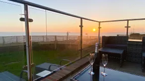 Cliff Top Heights-Beach front house near Brighton - Image 2