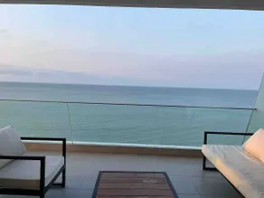 Beach Front Manta Luxury - Image 5
