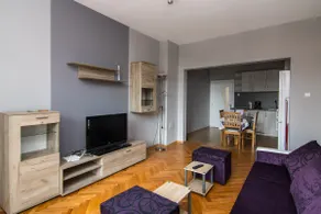 Varna real center apartment six guests - Image 5