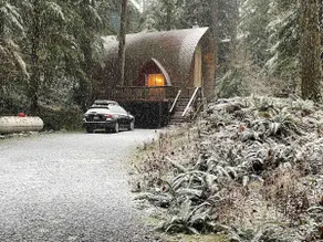 The Lazy A Cabin: Rustic Charm + Modern Comfort! - Image 2