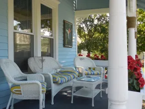 SLEEPS 16 DOWNTOWN LAKE GENEVA 6 Bedrooms - Image 5