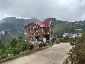 Zhagaram cottage -House of Mist - Image 2