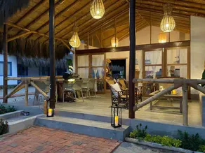 CASA LUNA beach house, beachfront with A/C - Image 3