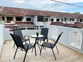 i-stay99 3BR w Balcony near Jonker Street Malacca - Image 3