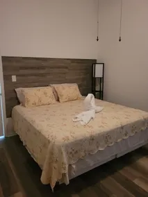 beautiful 2 bedroom apartment - Image 5
