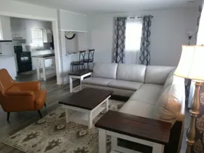 Lakeside Farmhouse - Image 2