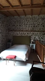 driftwood studio in old farmhouse - Image 5