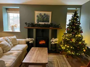 Quaint self contained cottage near Edinburgh. - Image 2