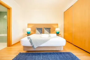 Algarve Luxury Marina 3 bedrooms and Pool - Image 2