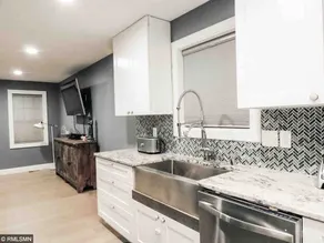 Gorgeous Home in Heart of Northeast's Art District!! Just 10 min from Downtown! - Image 4