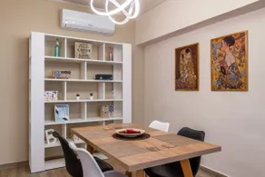 Superb suite on Aiolou street - Image 2