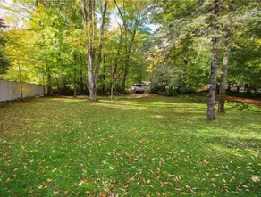 Lofty Pines Lodge: Red Bay, ON - Image 5