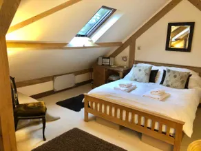Greencourt Loft - The Cotswold Way, Stroud - Image 5