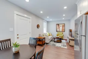 Free Parking 3 Bed 2 Bath | Peapod Rentals 88 - Image 3