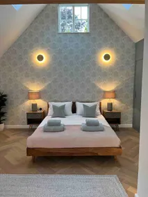 Luxury Design Boutique Annexe - Walk to Award Winning Pub - Image 5