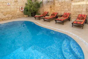 Casa personaggio Id-Dwejra con piscina di lusso e vasca idromassaggio, vicino a St Peters Pool Bay - Image 3