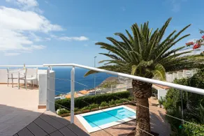Romantic apartment with views and jacuzzi pool - Image 2