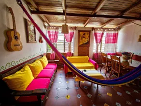 Apartment with balcony and breakfast included - Image 3