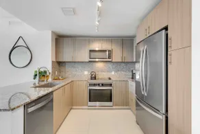1BR Luxury Stay | Downtown Doral’s Best Location - Image 3