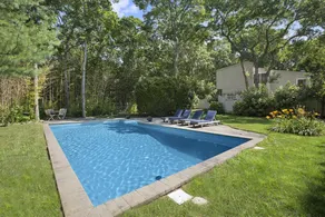 *Ultimate Five Star Modern Luxury* in East Hampton - Image 2