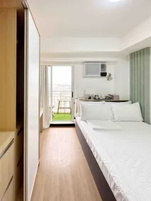 Spacious 1br 5min walk to AyalaMall Clvlf at THE CELANDINE - Image 5