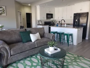 Beautiful Condo w/Game room Swimming pool & more! - Image 2