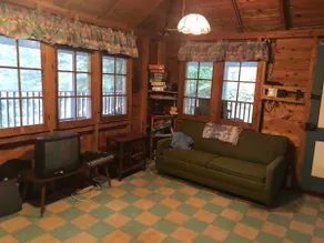 Cheerful Lakefront Cottage-no cleaning fee - Image 2
