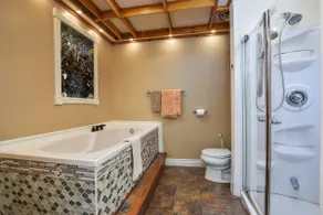 The Penthouse West : The Romeo & Juliet Suite 301 - Image 4