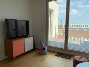 Rooftop Apartment 15min to downtown & free Parking - Image 4